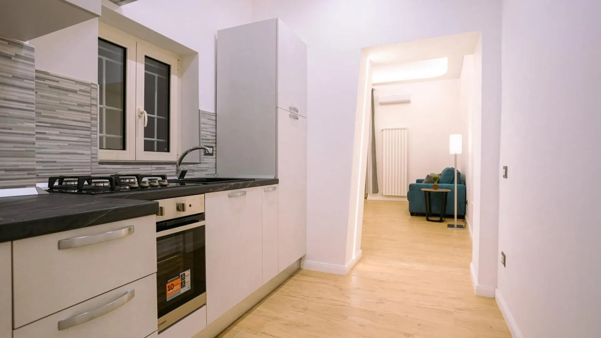 Song House Apartment Centro Storico 7 Pax Neapel 0*,
