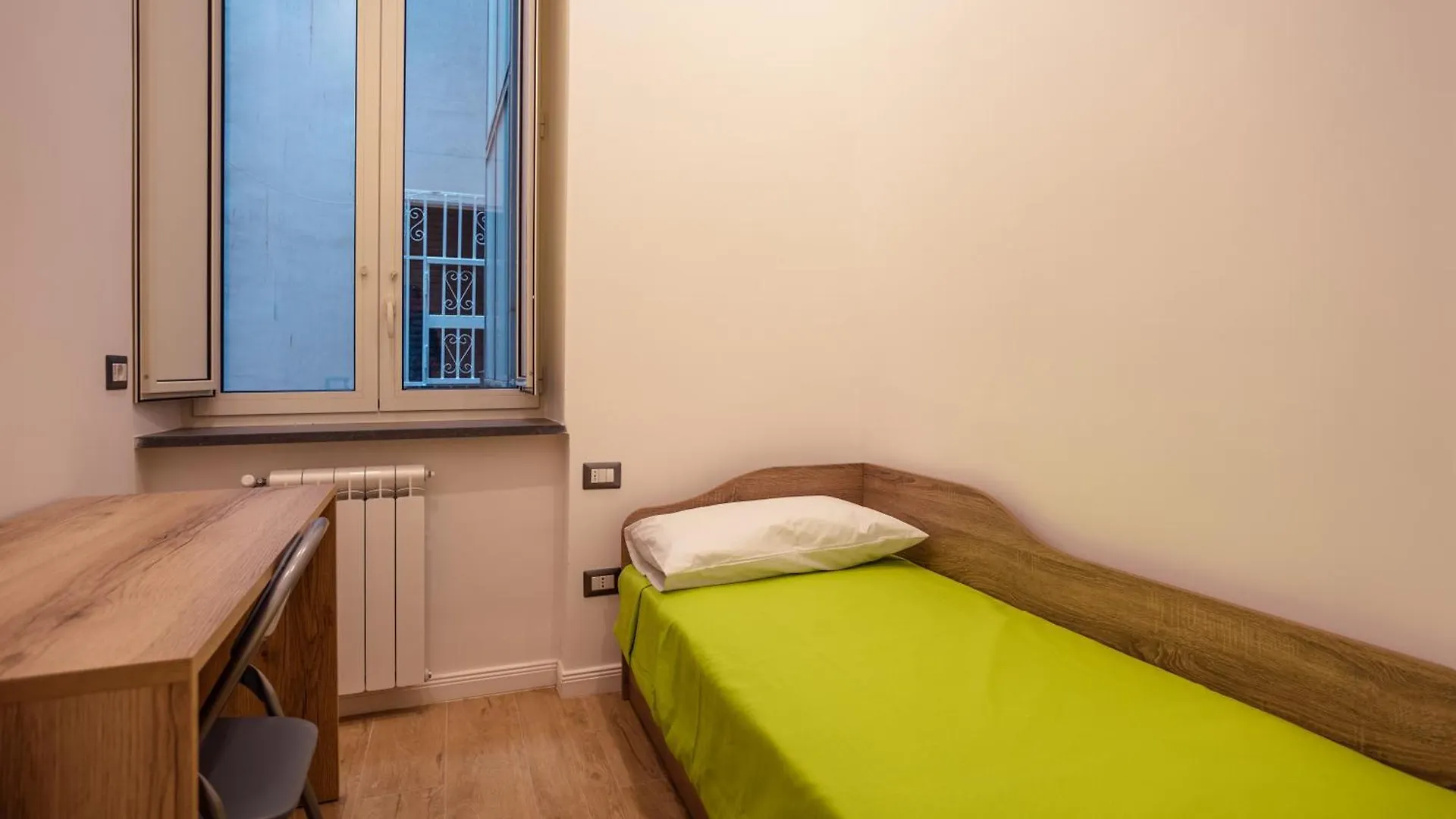 Song House Apartment Centro Storico 7 Pax Neapel 0*,