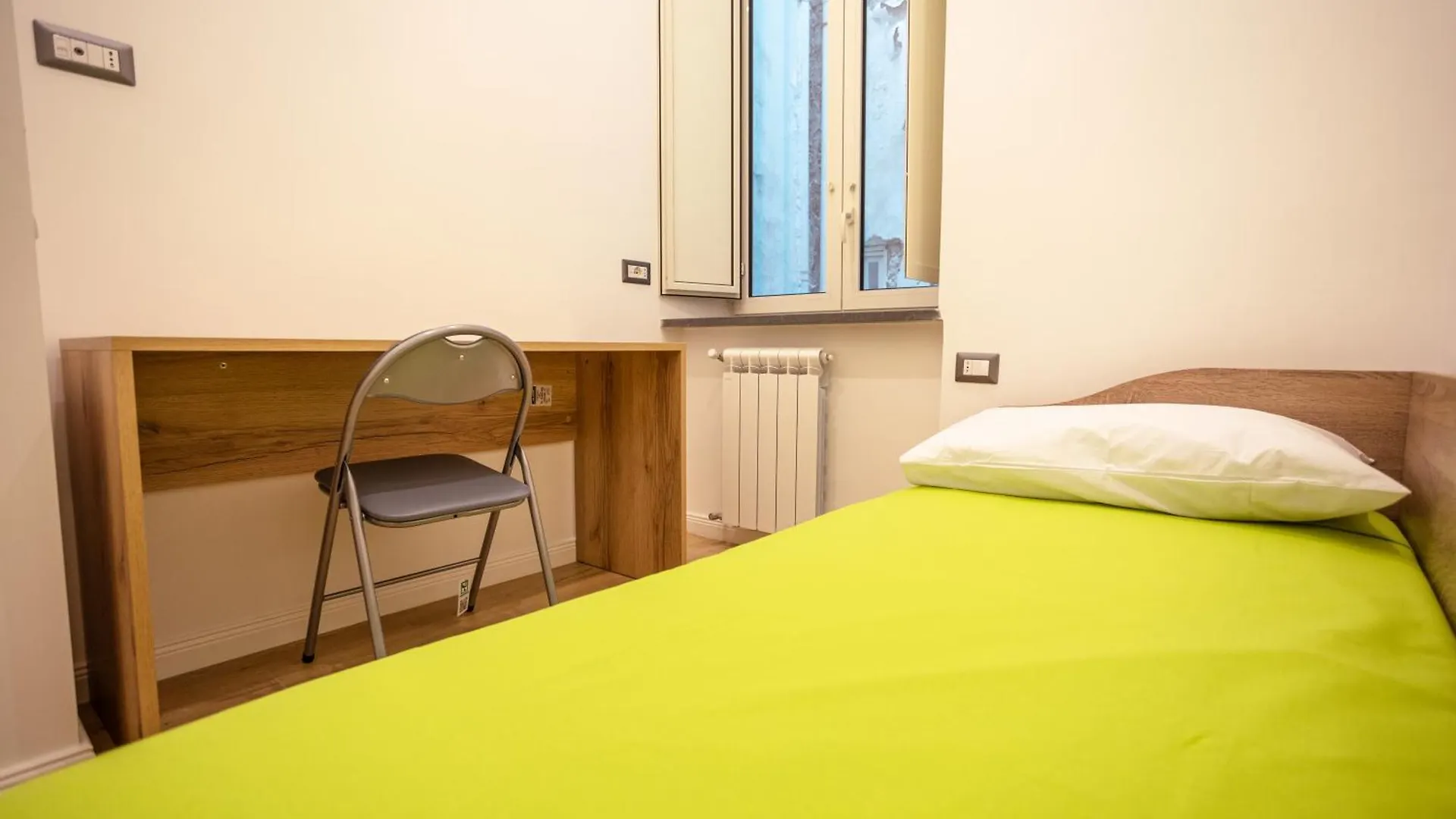 Song House Apartment Centro Storico 7 Pax Naples